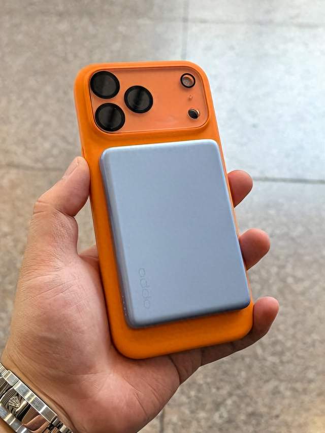 iPhone 18 Pro预售美国遇冷，中国破发900元：这下黄牛慌了