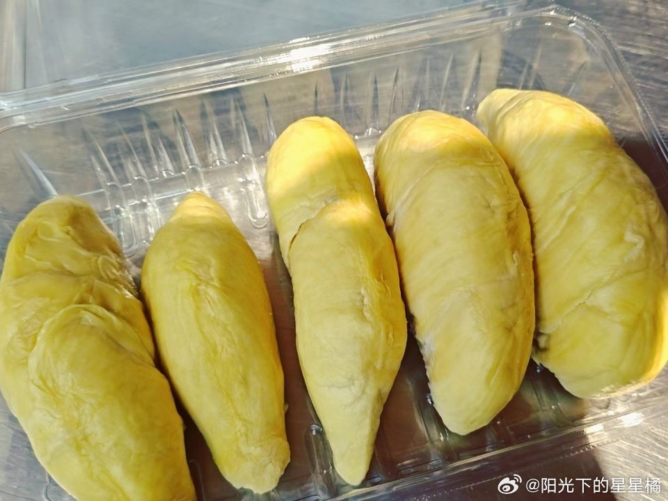 日历已在秋里，气温还在盛夏酷暑中。夏日的故事，留在了夏日；八月的风光，在初秋里延