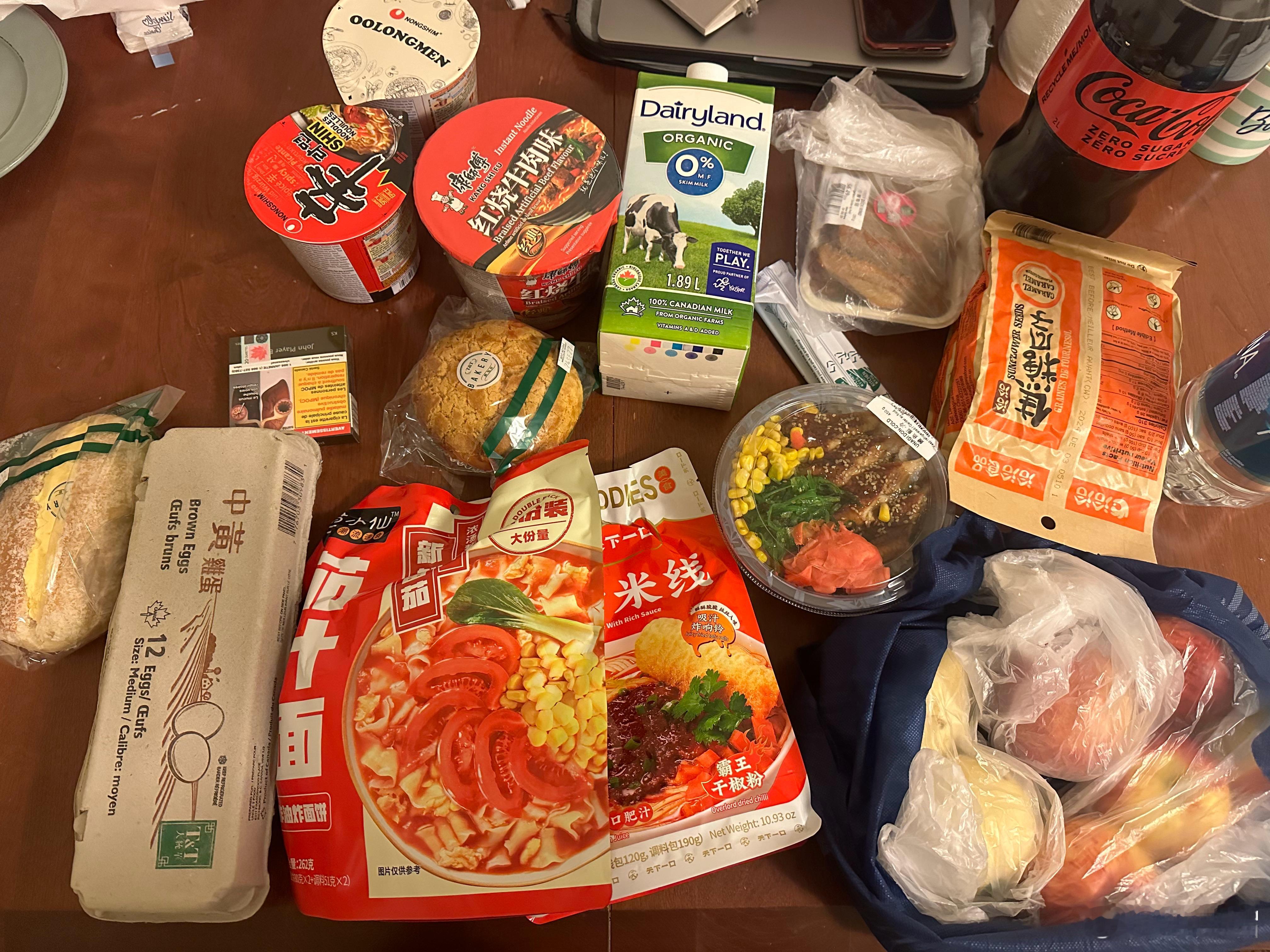 【深挖洞，广积粮】这几天自己一个人在屋里写作，大概要完成10万字的文字，工程量巨