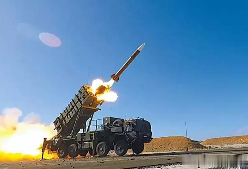 美国证实：乌克兰成功拦截俄军导弹！

来源:海峡快讯

在旷日持久的俄乌冲突中，