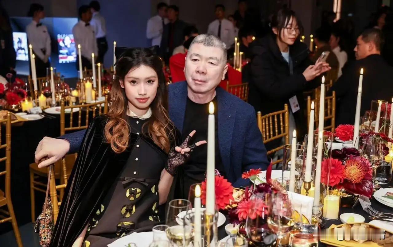 我想说，星二代真的都要靠父母吗？

前有主持人李湘，经常带女儿王诗龄参加活动，有