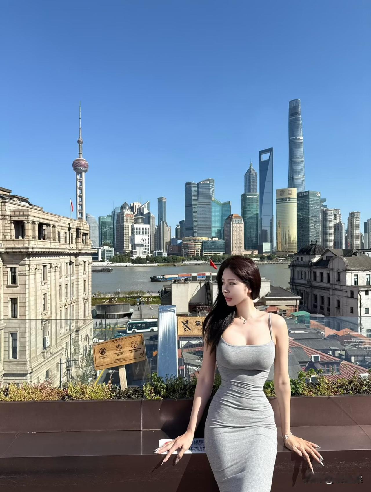 这么好的天气，来看个展