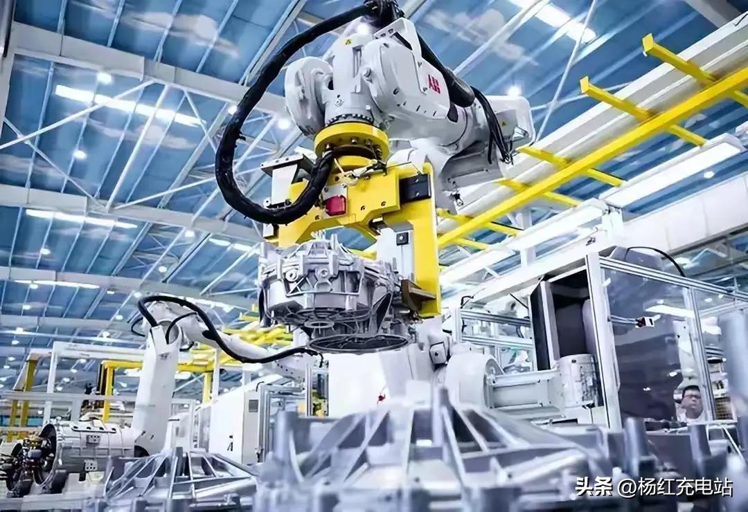 全球能源震荡！中国先手布局引爆变局，这步棋太明智
 
国际油价波动不止，地缘冲突