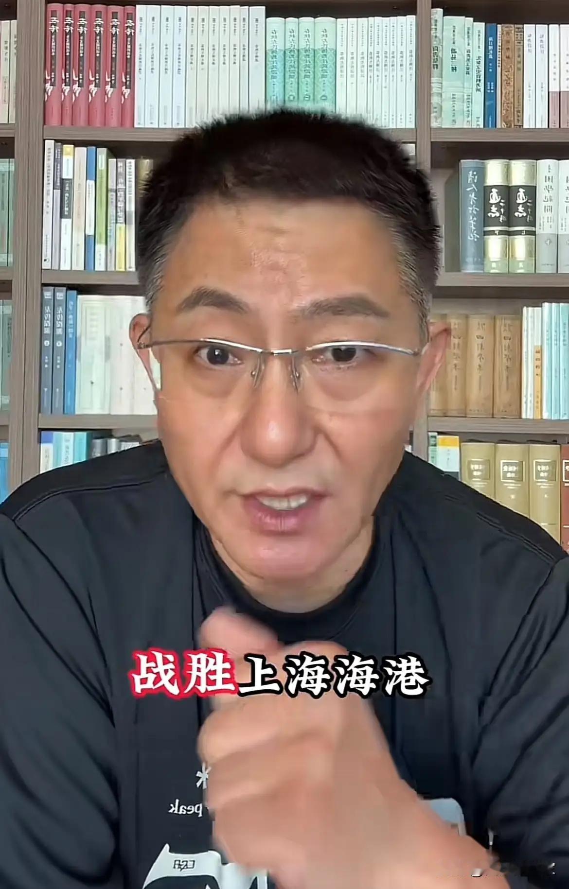 这季中超争冠太有看头了！目前上海海港和上海申花以断层优势领跑，冠军大概率在这俩队