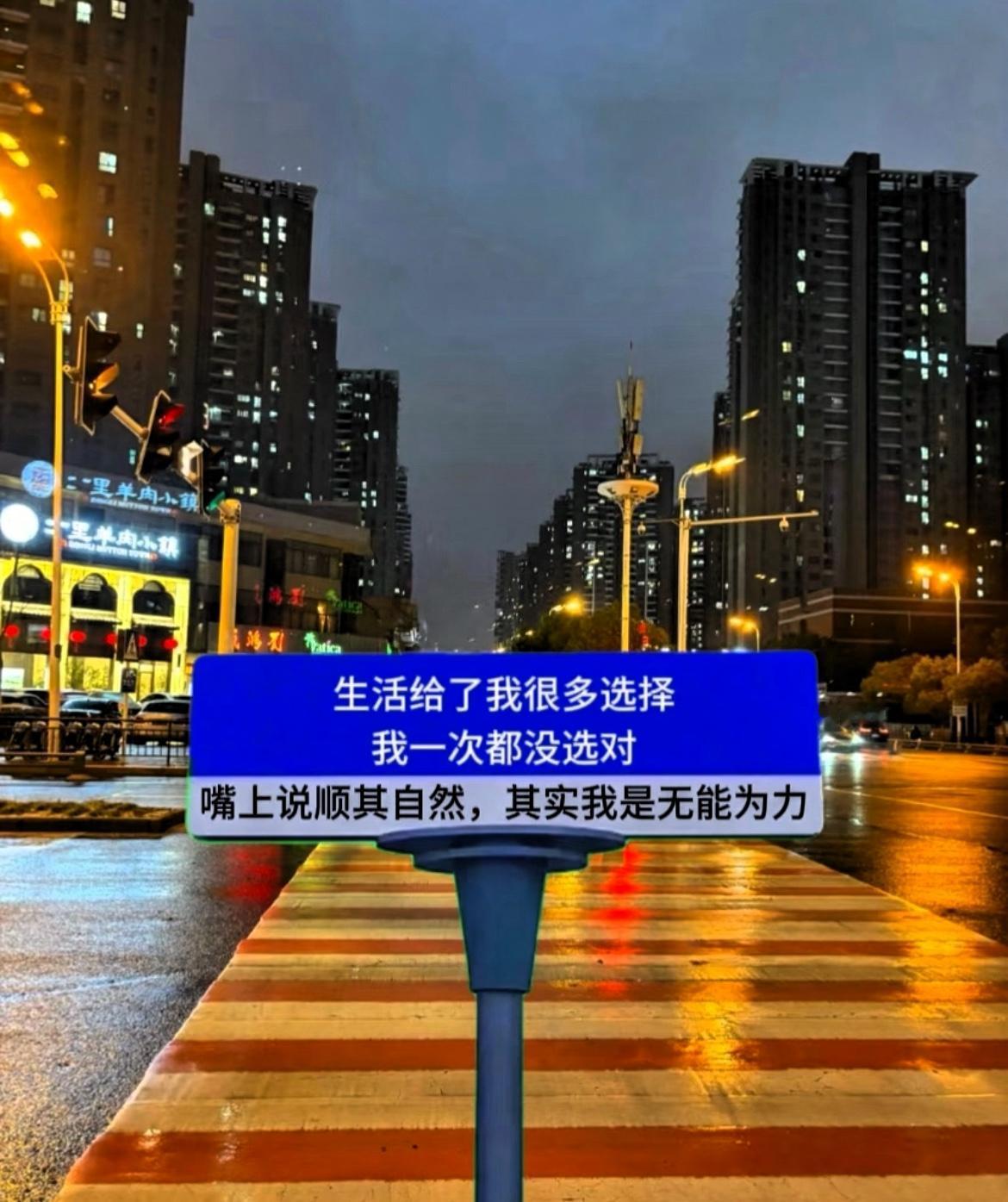 “反常必有妖”这话最近真没说错！
咱身边冒出的11个怪现象，
看着矛盾，其实藏着