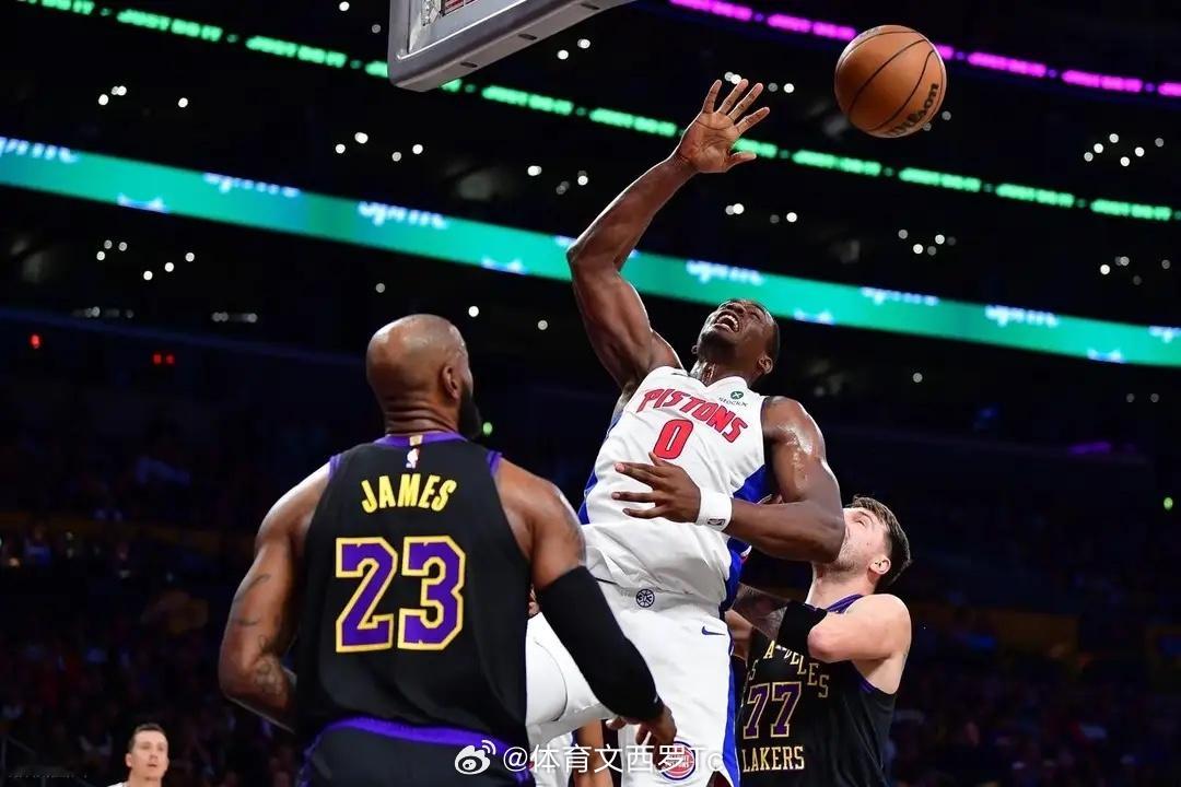 nba 东契奇空砍30+5+11詹姆斯低迷仅17分 湖人惨败活塞北京时间12月3