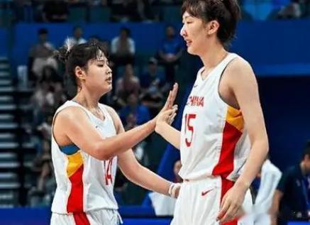 北京时间10月1日，杭州亚运会女篮小组赛第三轮赛程：


13:30，韩国VS中