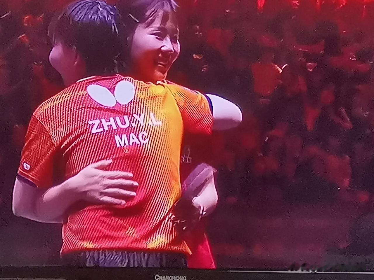 同同认真起来太可怕，当今乒坛没有人有十足把握战胜她。
中国大满贯女单1/4决赛，