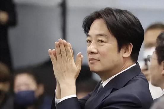 岛内忧心忡忡！2026年1月7日，委内瑞拉总统夫妇被美国逮捕后，岛内担心赖清德也