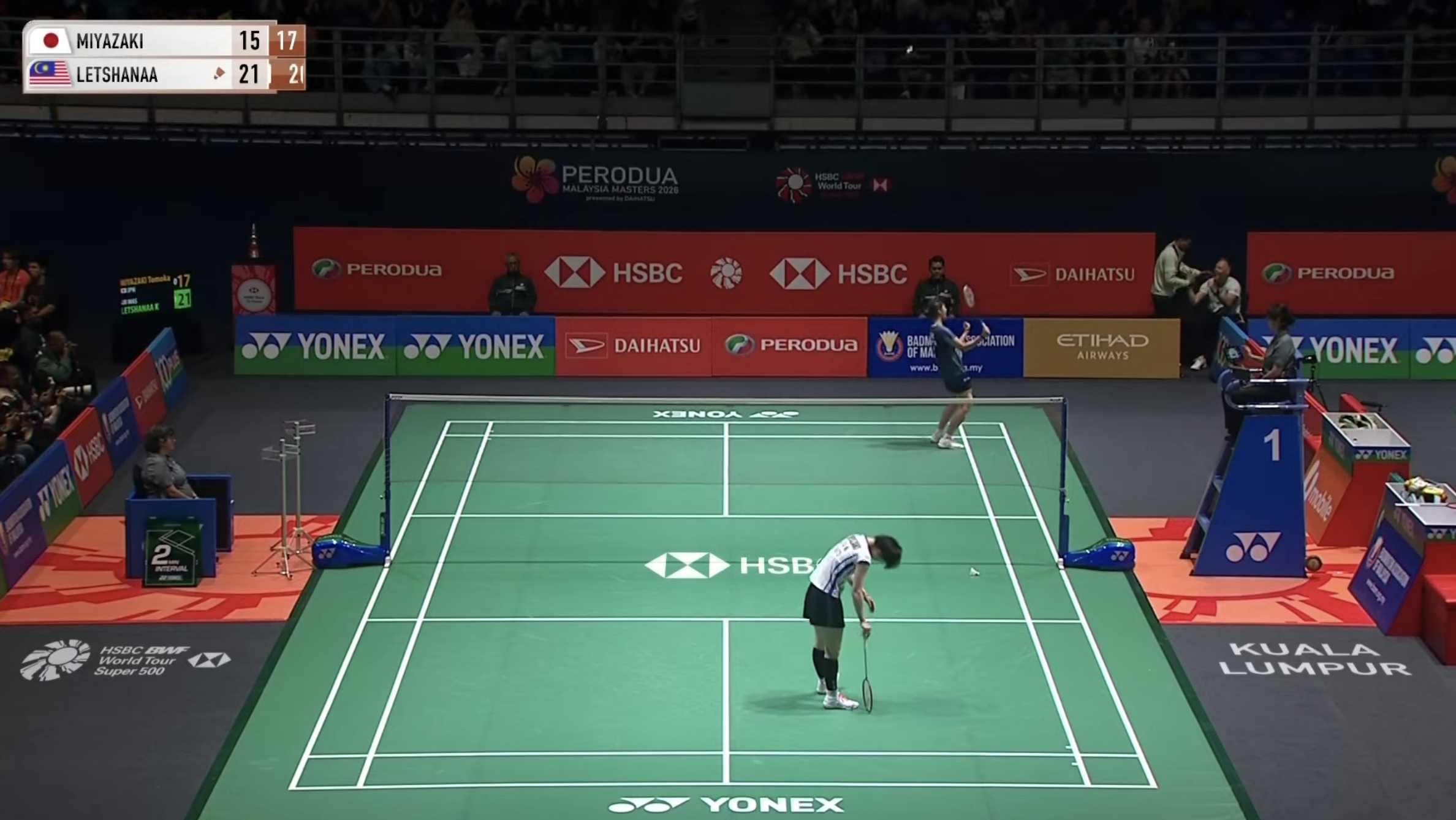 蕾莎娜🇲🇾 21-15、21-17 🇯🇵宫崎友花下轮对手：韩千禧🇨🇳
