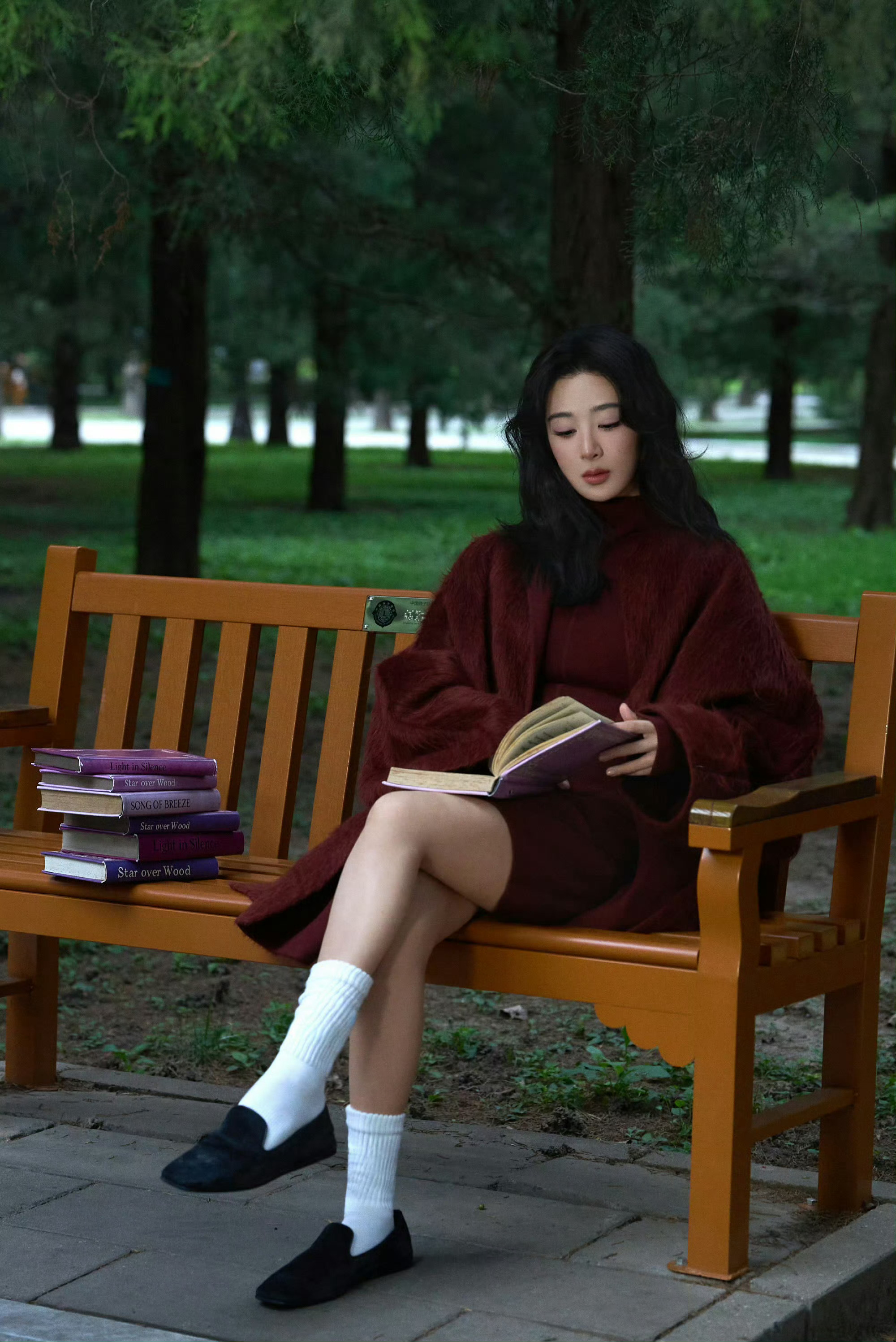 这两次的杂志拍得都超级满意感觉是时尚和大众审美完美结合立意也很深不知道是不是错觉