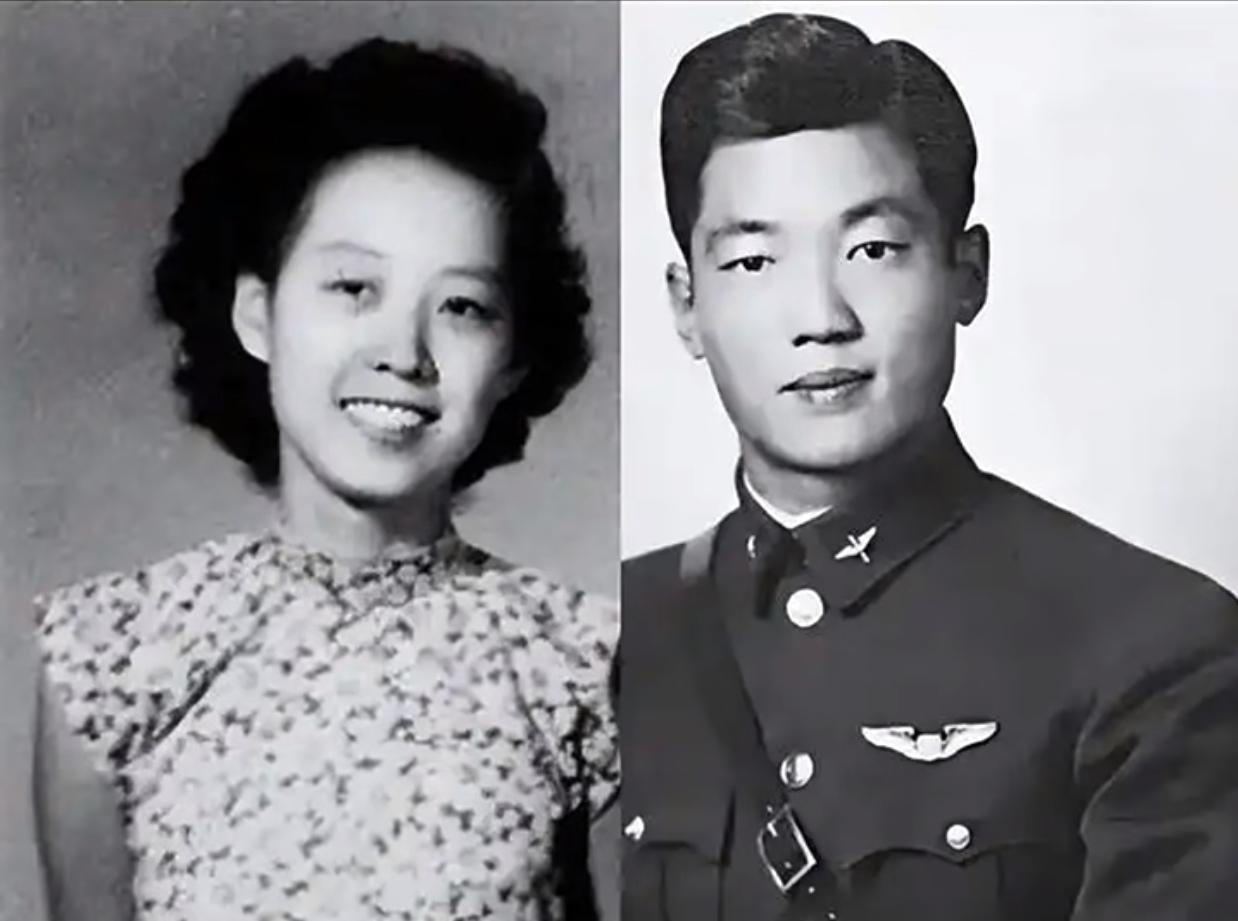 他牺牲后她另嫁他人，
不是背叛不是忘记也不是我不爱你了，
我没有追随你而去，
生