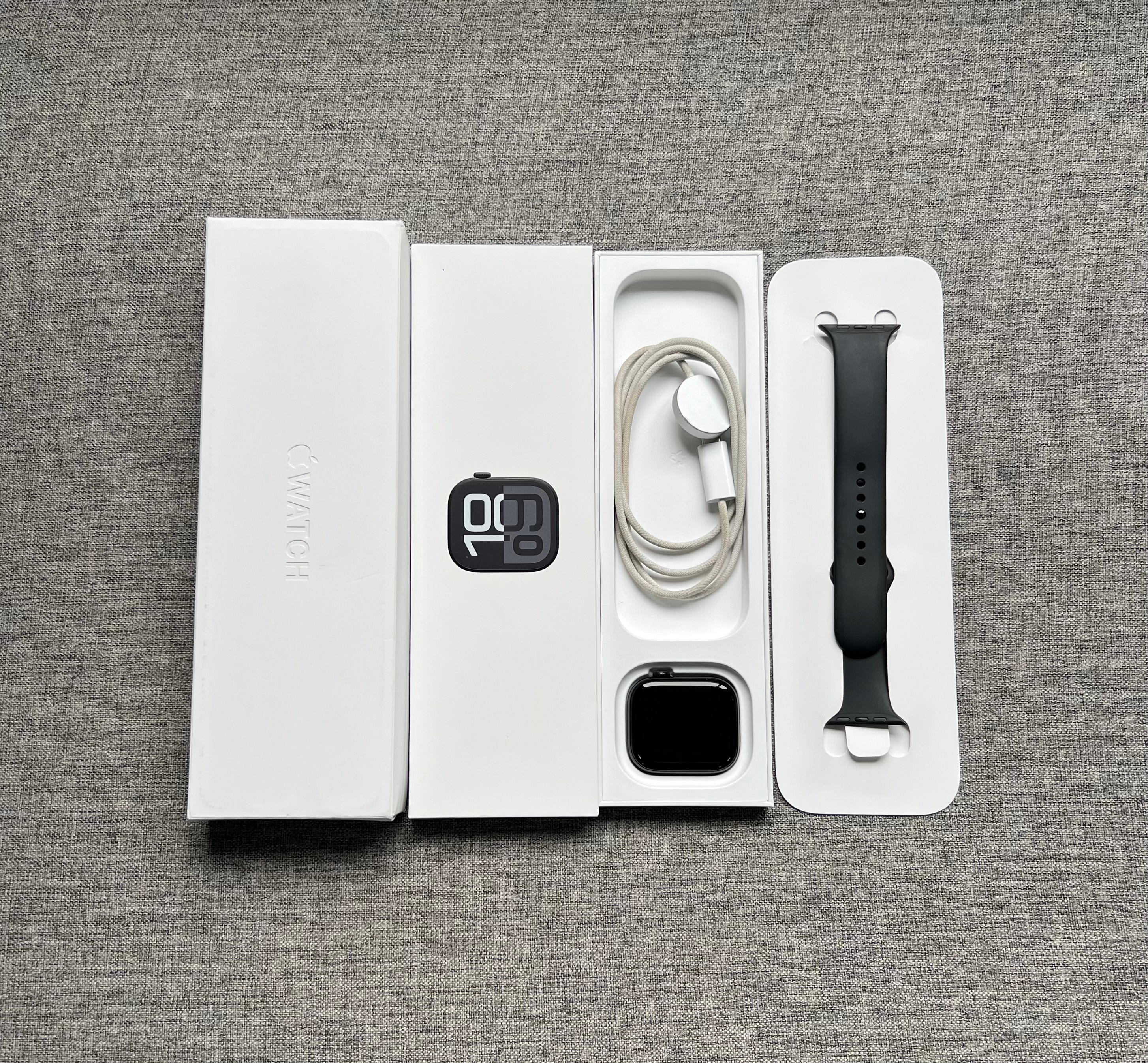 Apple Watch S10 GPS 46mm 铝金属黑色+硅胶表带M/L，屏