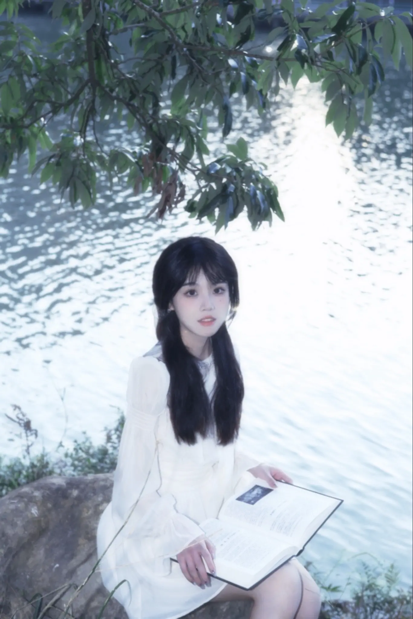 人一旦得到一样东西 就会忘记当初踮着脚 扒在橱窗看它的感觉