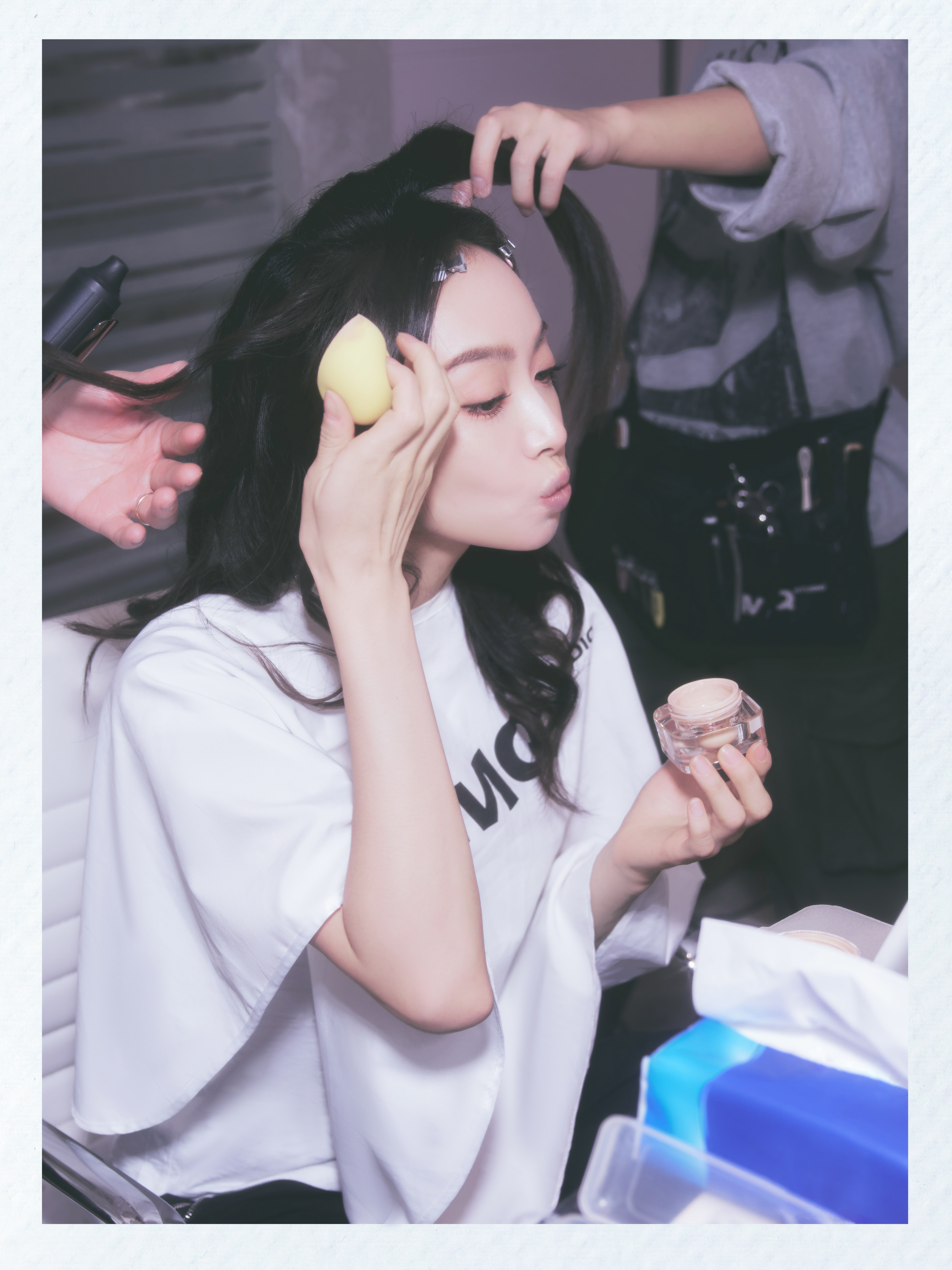 李沁宋茜周也 2025女将军宋茜在复制粘贴的时代，你是手写的诗