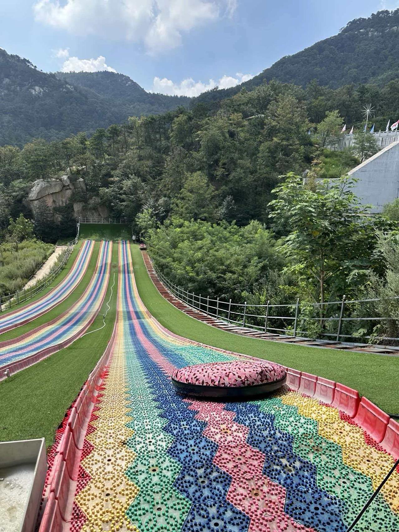 周末去哪玩？带娃闯入临沂版的“绿野仙踪”，解锁云蒙景区亲子游玩法
作为单亲爸爸女