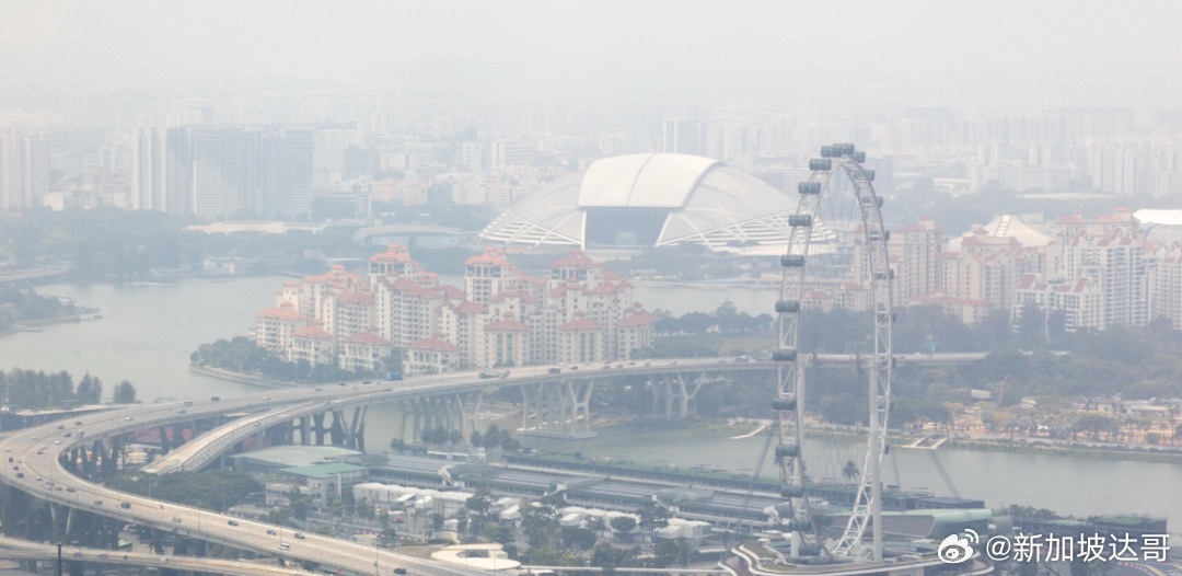 9月4日，新加坡各地区24小时空气污染指数持续攀升，中部地区的指数升至最高105