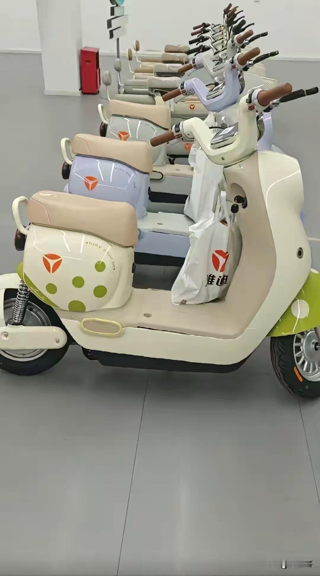 雅迪公司发声：承认考虑不周，对标准理解不透，已经加快生产满足需求的产品
    