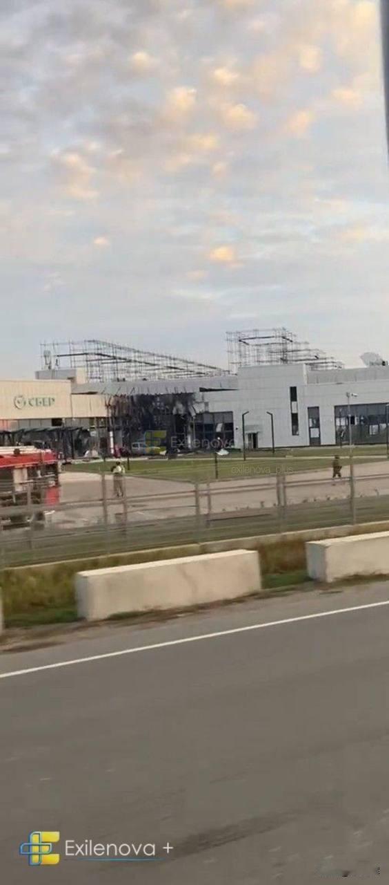乌无人机突袭俄储蓄银行十亿级大型数据中心，俄境内大规模服务瘫痪

10月14日凌