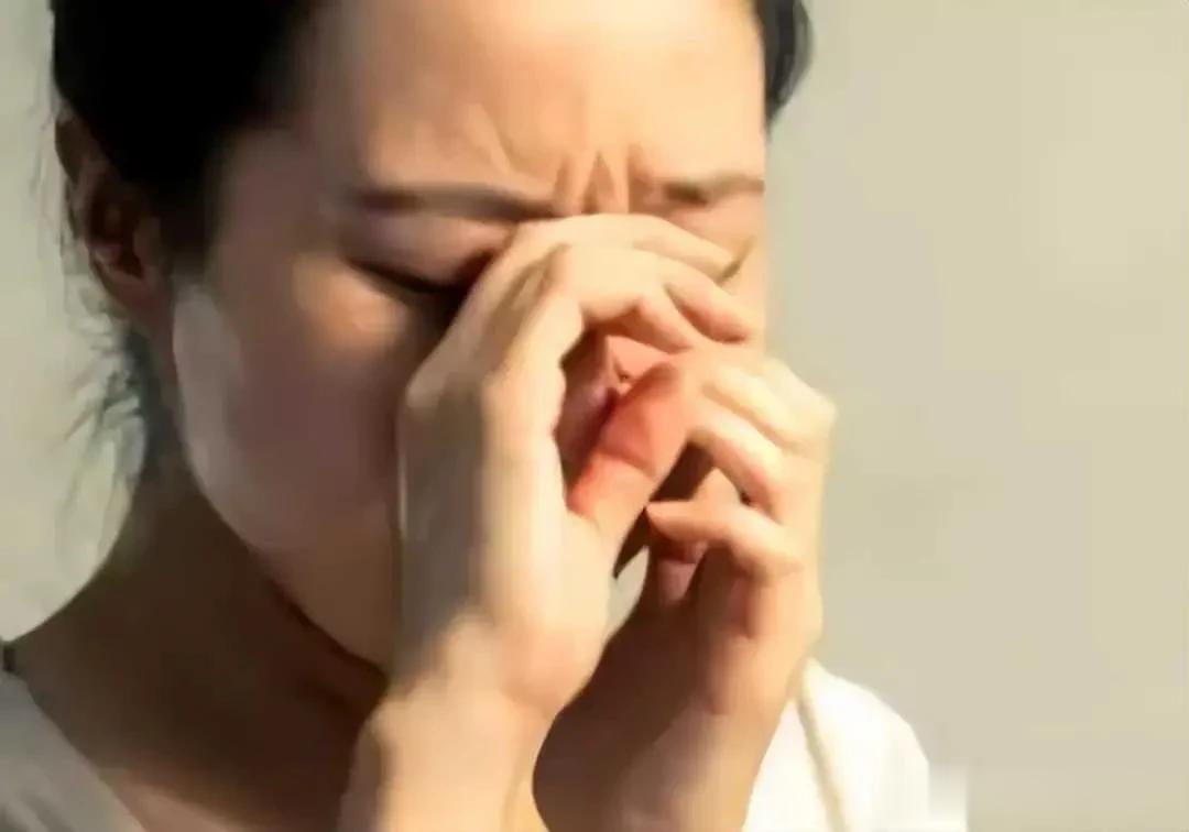 16岁女生被同学父亲性侵三次，在宿舍生下孩子。为什么她从不寻求帮助？一名16岁的