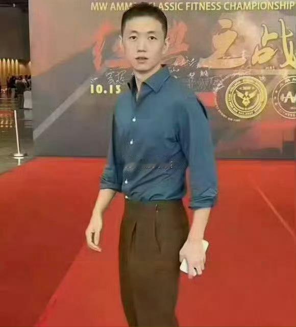杜海涛只有瘦下来才知道自己的底子差哈哈 ​。 ​​​😹 ​​​