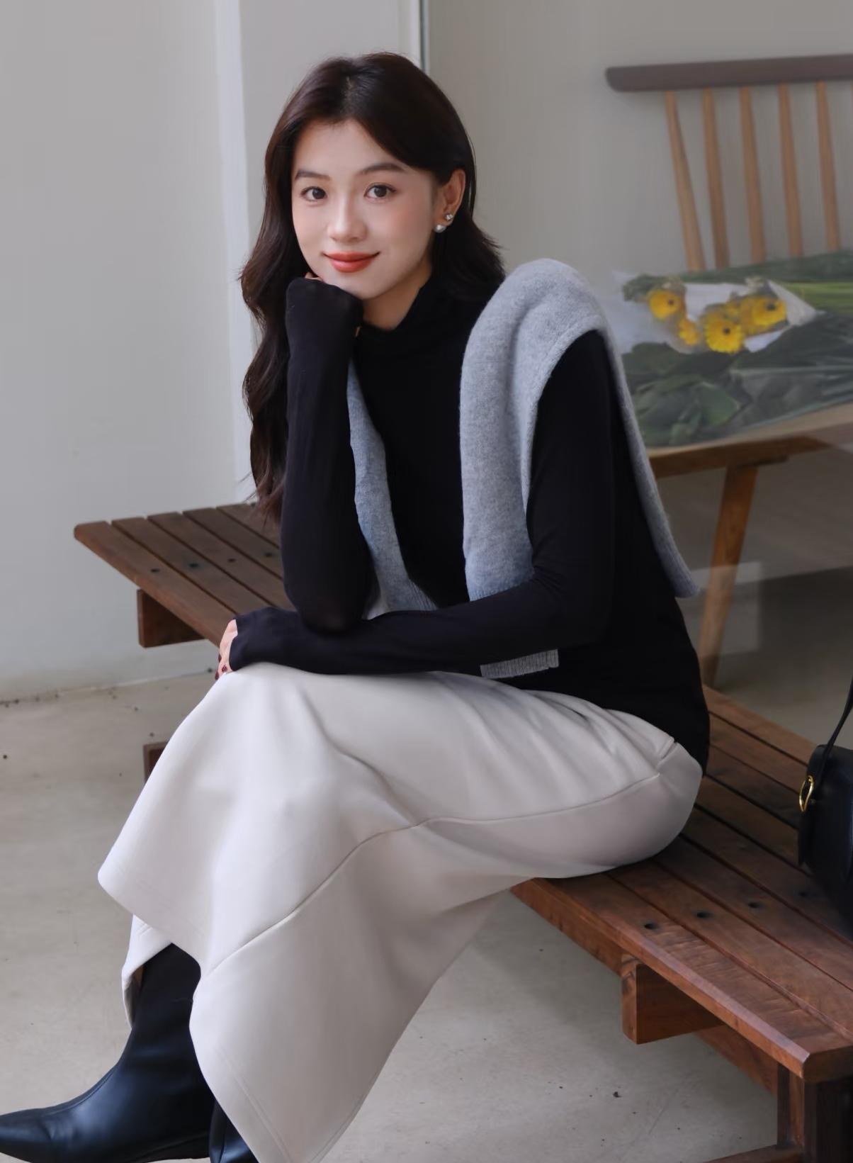 别问我为什么拼命，因为我想要的，都很贵，我爱的人，都很优秀。