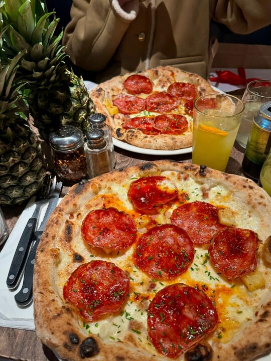 🇬🇧今天的快乐是Fatto菠萝披萨🍍🍕