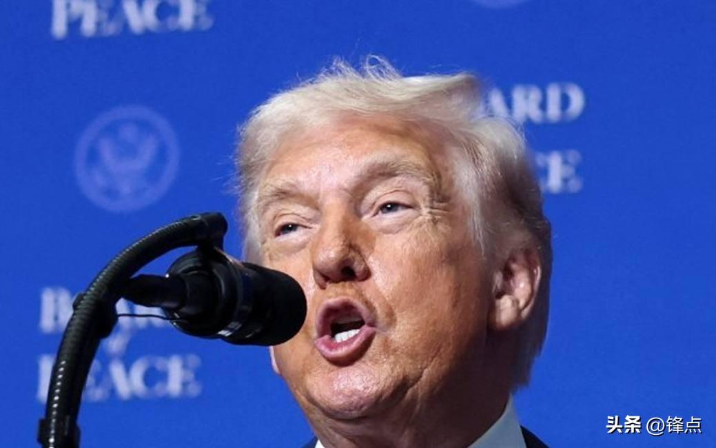 记者问特朗普：“如果你最终袭击了伊朗的发电厂，这和俄罗斯在乌克兰的所作所为有什么