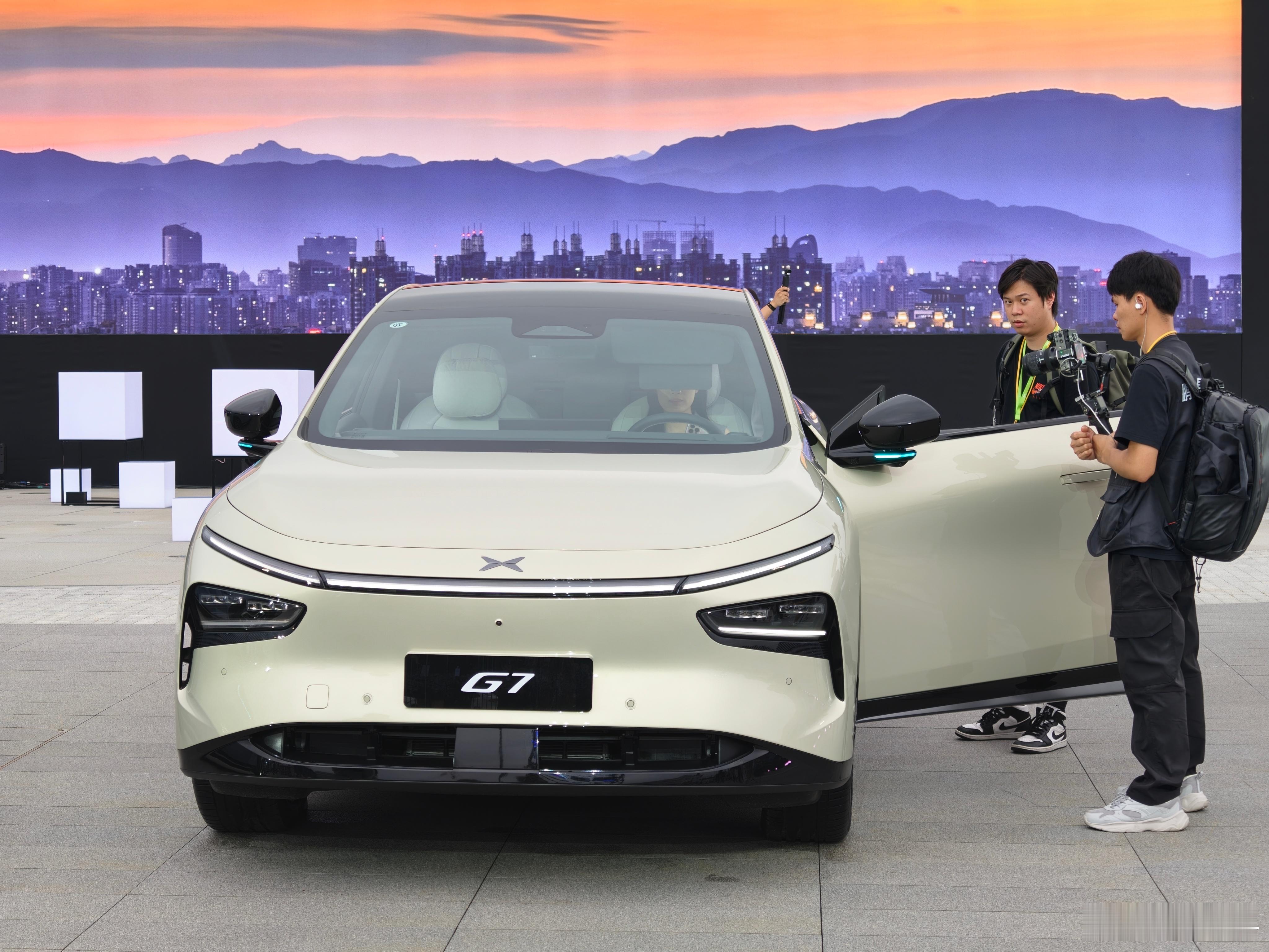 请选择你的英雄小鹏g7今日上市 ​​​