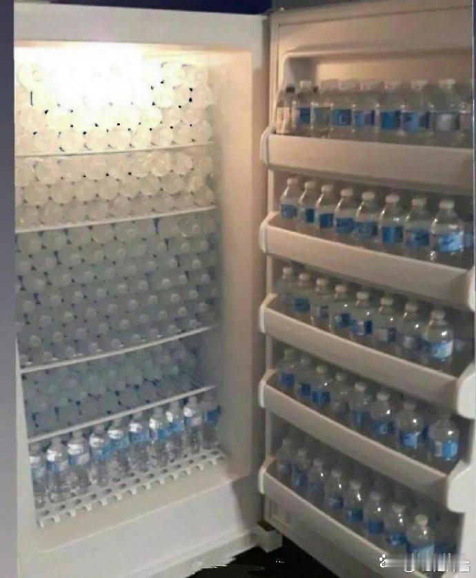 什么叫自律？看C罗的冰箱就知道答案了！ ​​​