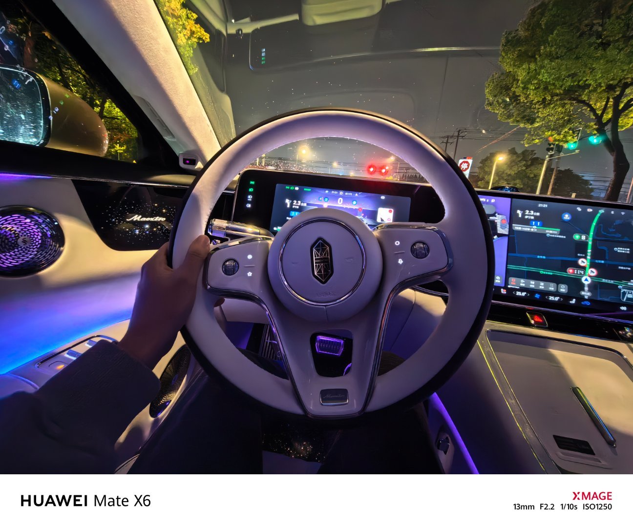 人一旦拥有了电动车后用电就是比用油方便，而且成本低，不论是两轮的还是四轮的我现在