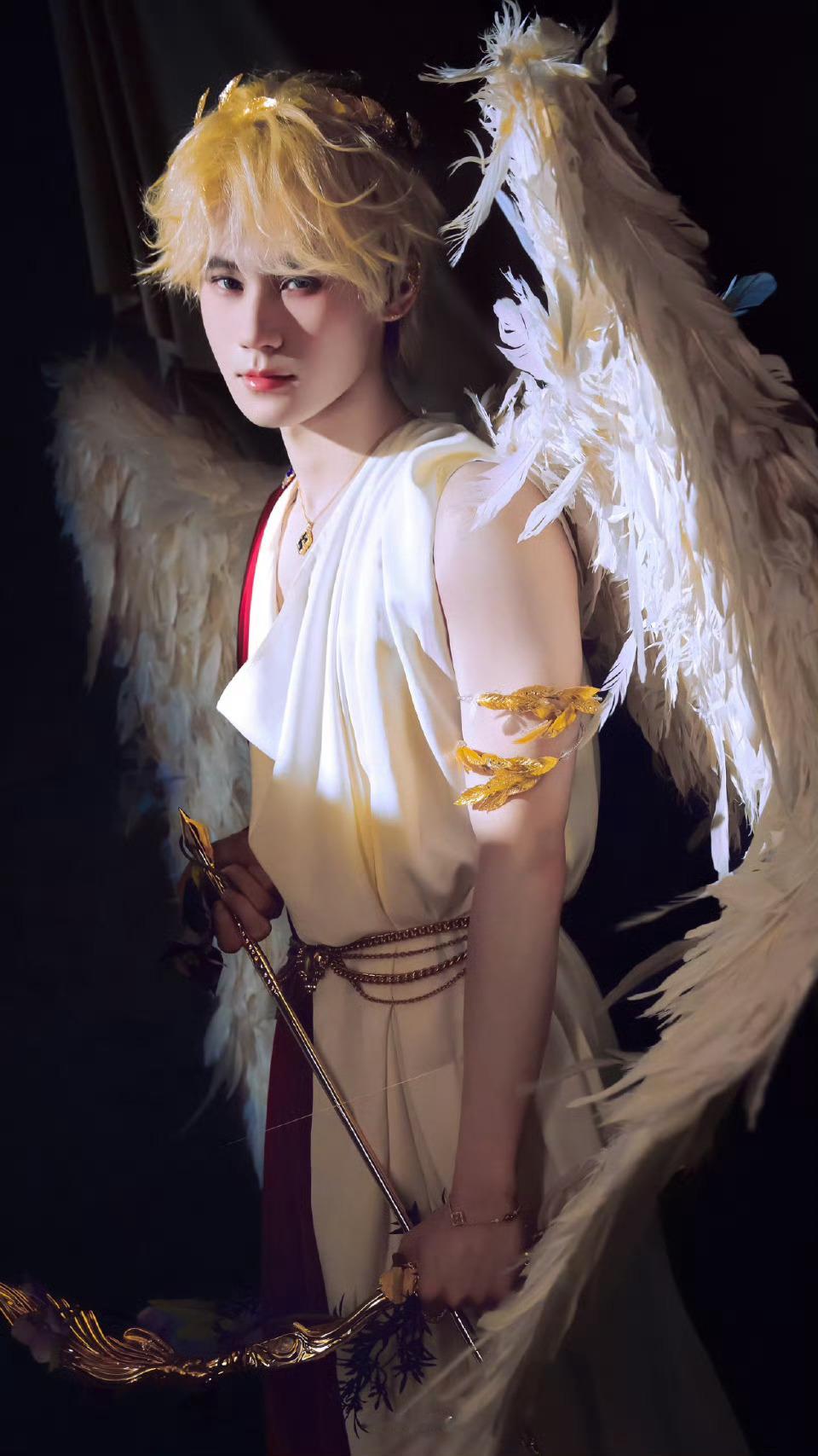 我家爱豆说啥了 “我不属于任何人，我只忠于我自己”               