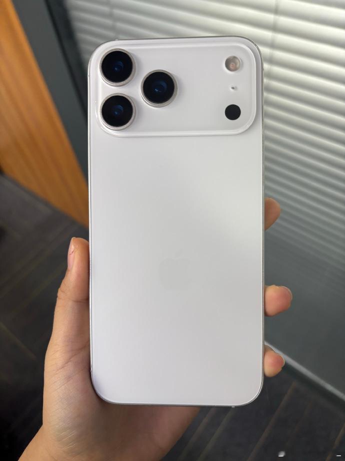 iPhone17新颜色iPhone 17系列这次是真燃尽了[柯基]官宣9月10号