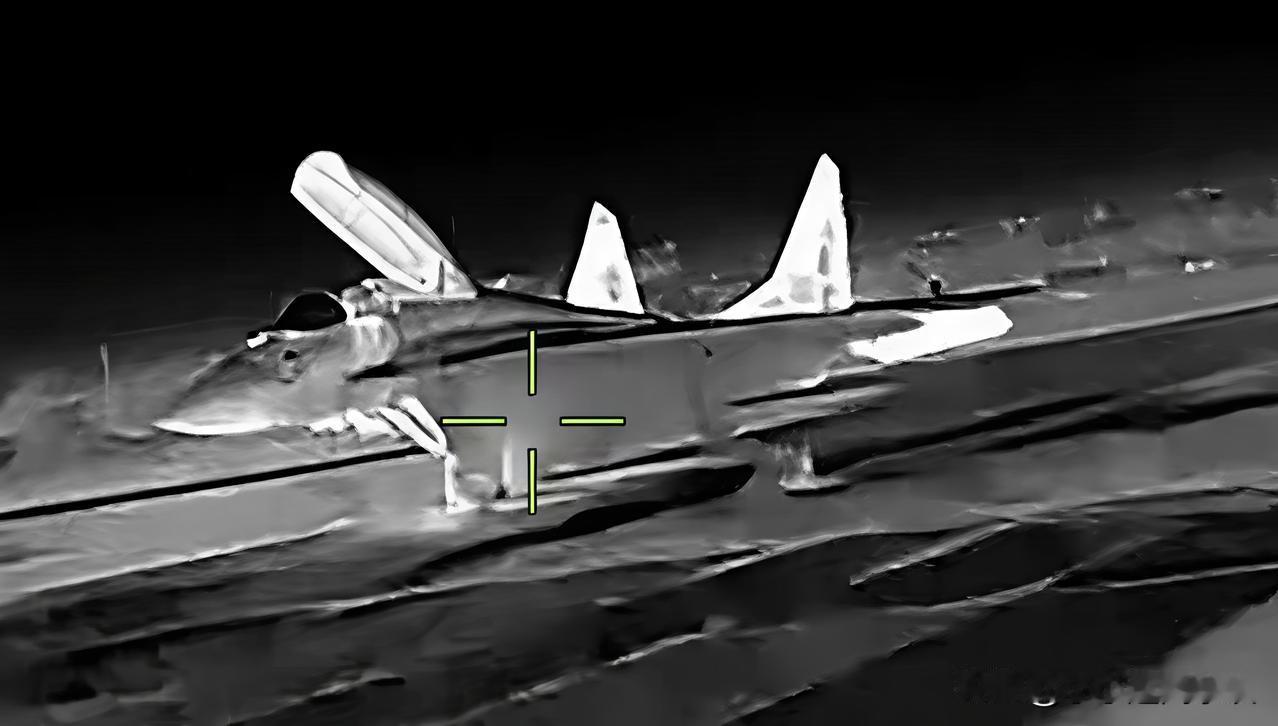 克里米亚上空，无人机给五代以下战机上了一课！！

12月6号凌晨，乌克兰国防情报