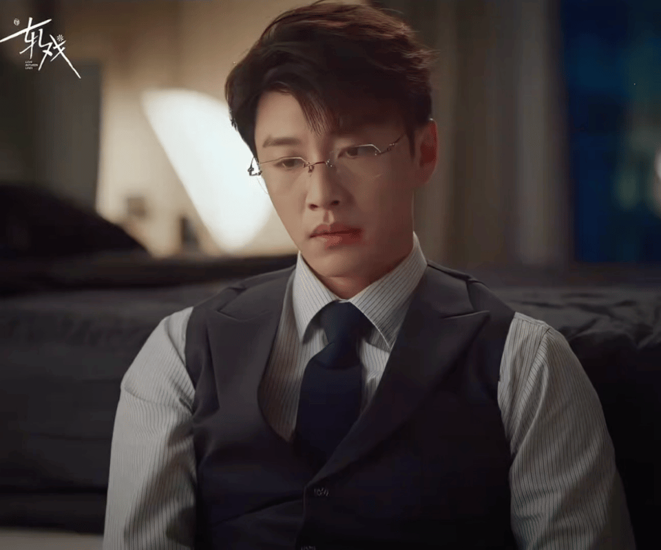 爱而不得才是人生常态吗谁看裴轸不哭！代旭演的裴轸，假意变真心，送丝巾遭拒，抱丝巾