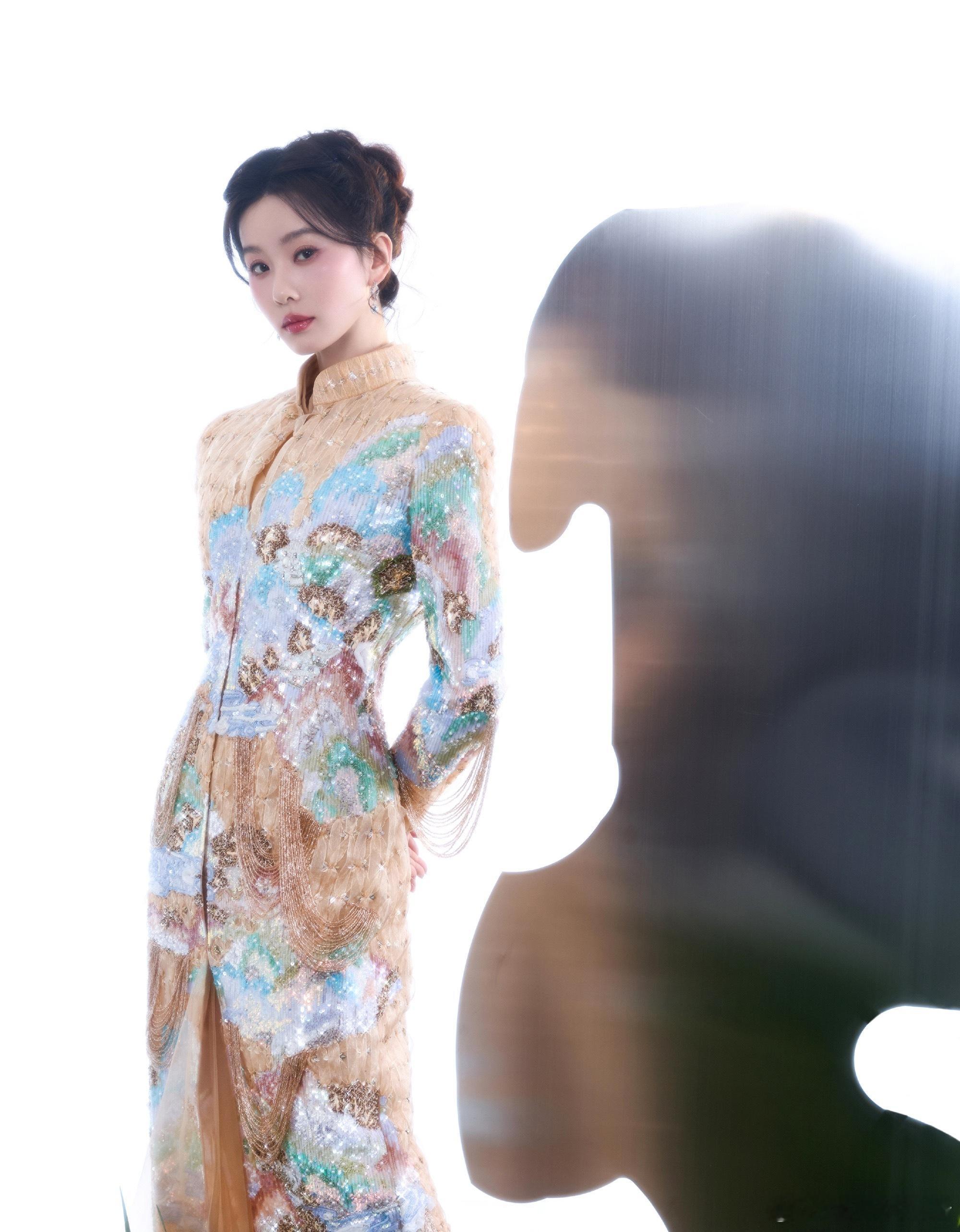 刘诗诗、赵露思新春营业，谁赢了 