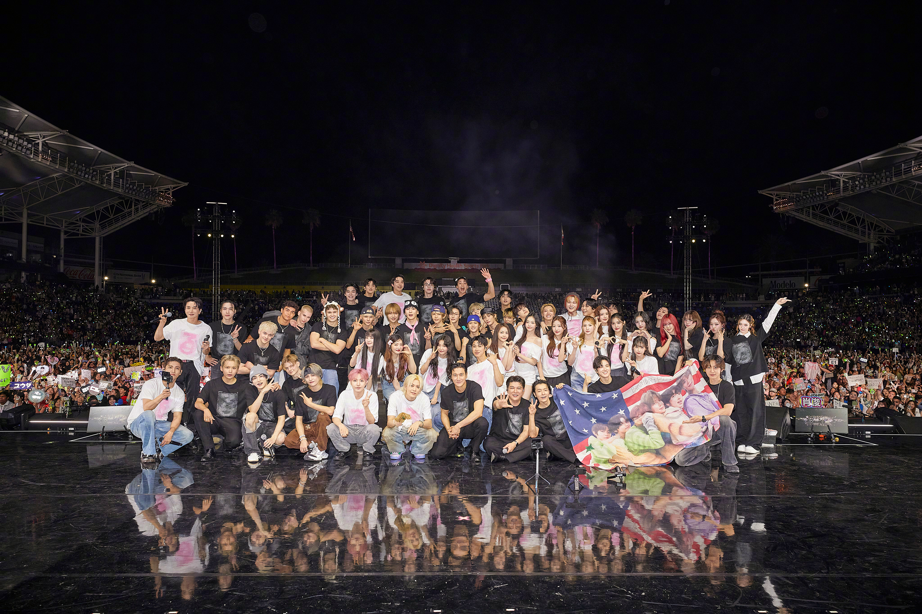 【Twi】2025 SMTOWN L.A.演唱会大合照 ​​​