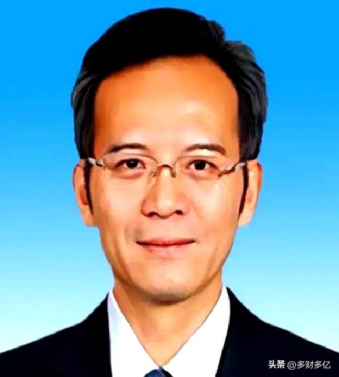 放弃千万家产！富二代转身戍守大国重器，一生隐功护华夏安宁
 
1987年，冯煜芳