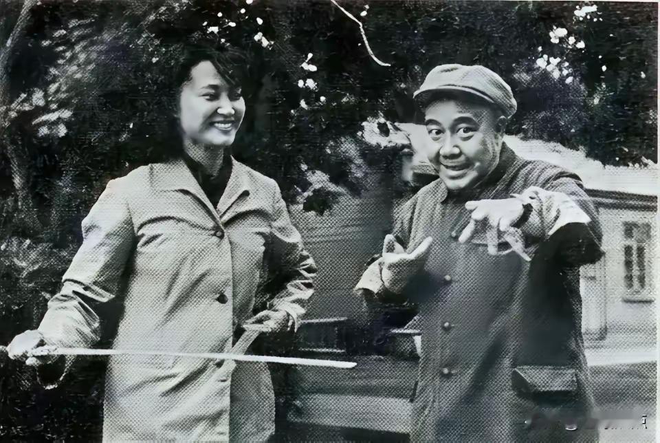 王铎：杨春霞在跟袁世海学戏