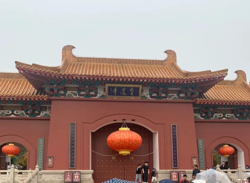 徐州的朋友是不是听不的一点对立的消息？
我说去徐州可能踩雷了，地锅鸡，米线，烧烤