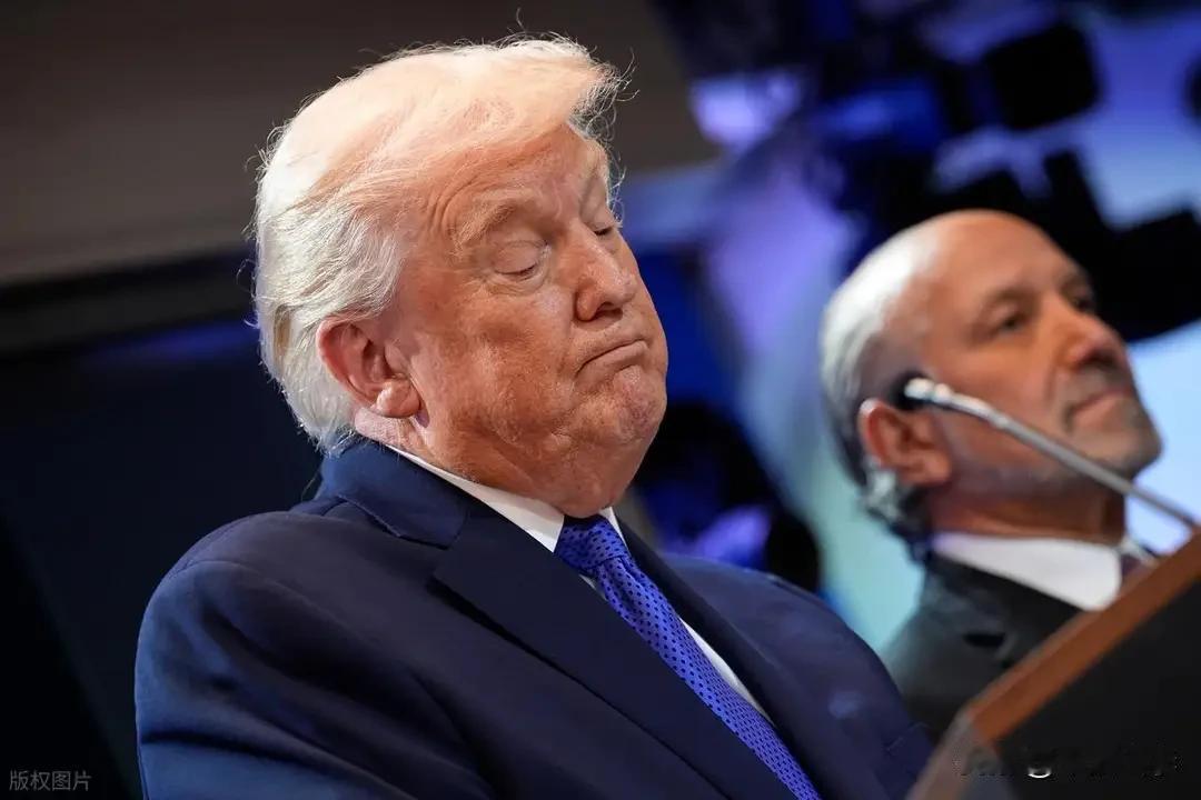 特朗普的“举棋不定”：一场“交易艺术”下的黔驴技穷

特朗普在伊朗问题上的“举棋