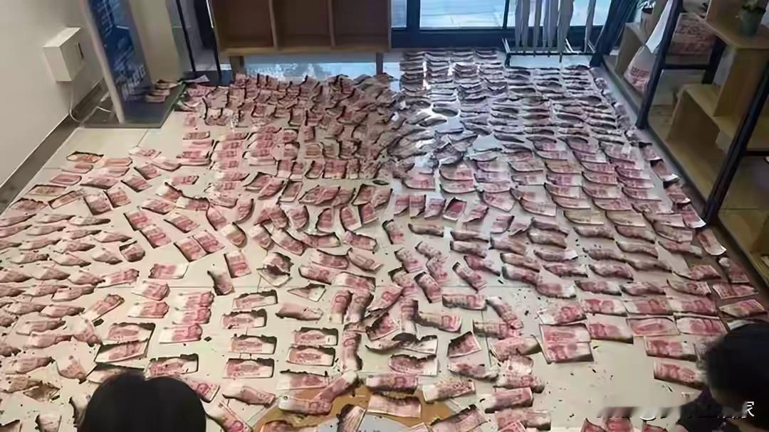 银行挽回27.32万
40万现金，这就是老年生活的底气，
对于老人来说存银行，取