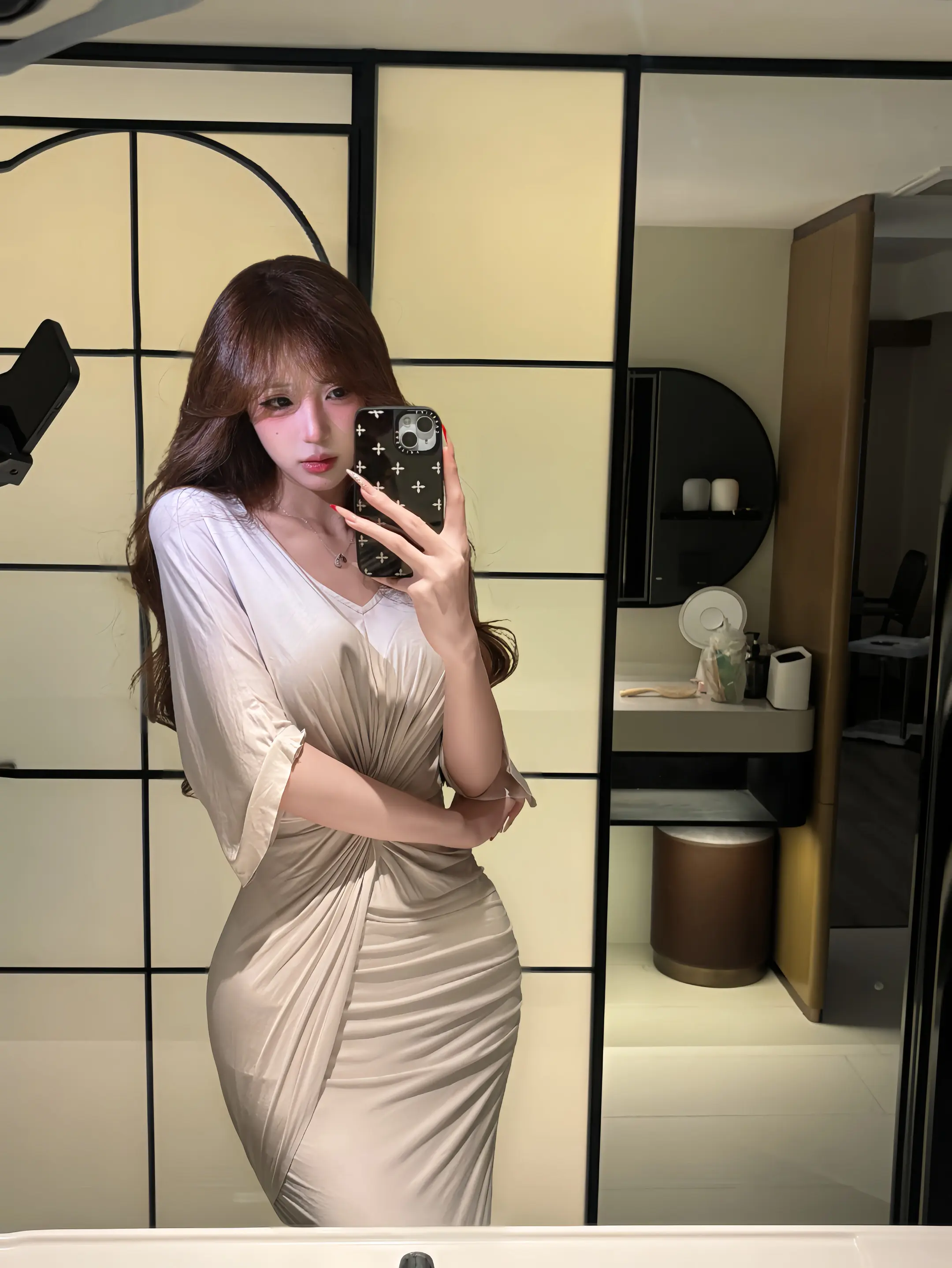 一个人再怎么痛苦也比找一个死猪发朋友圈强