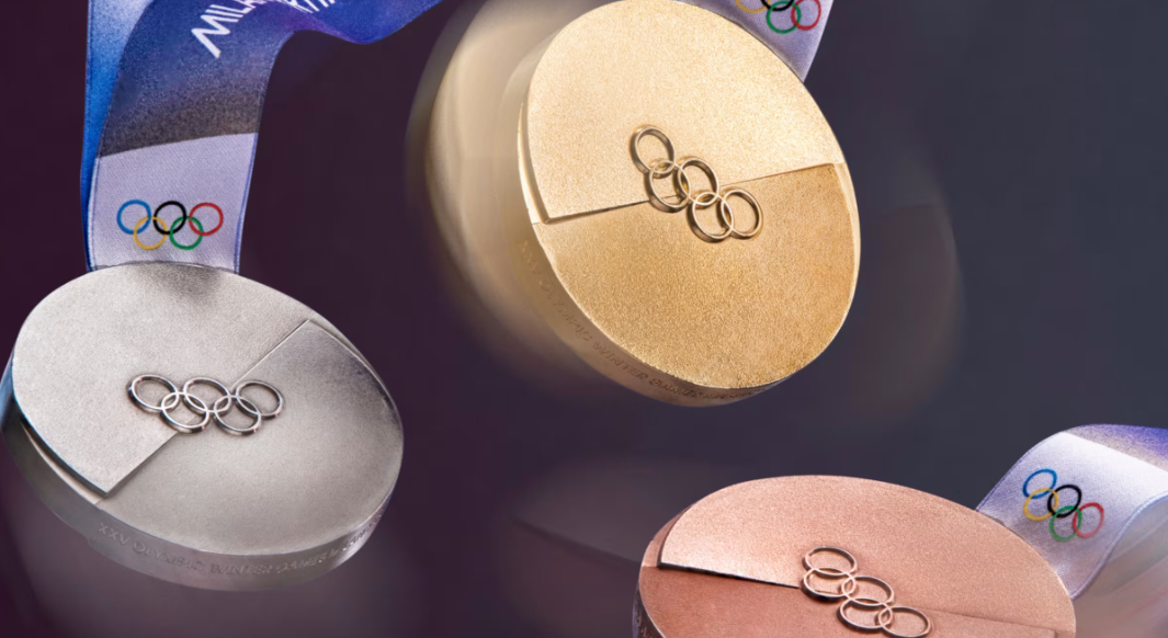 2026冬奥奖牌成史上最贵 贵金属涨价的风吹到了奥运会奖牌，国际奥委会规定，金牌