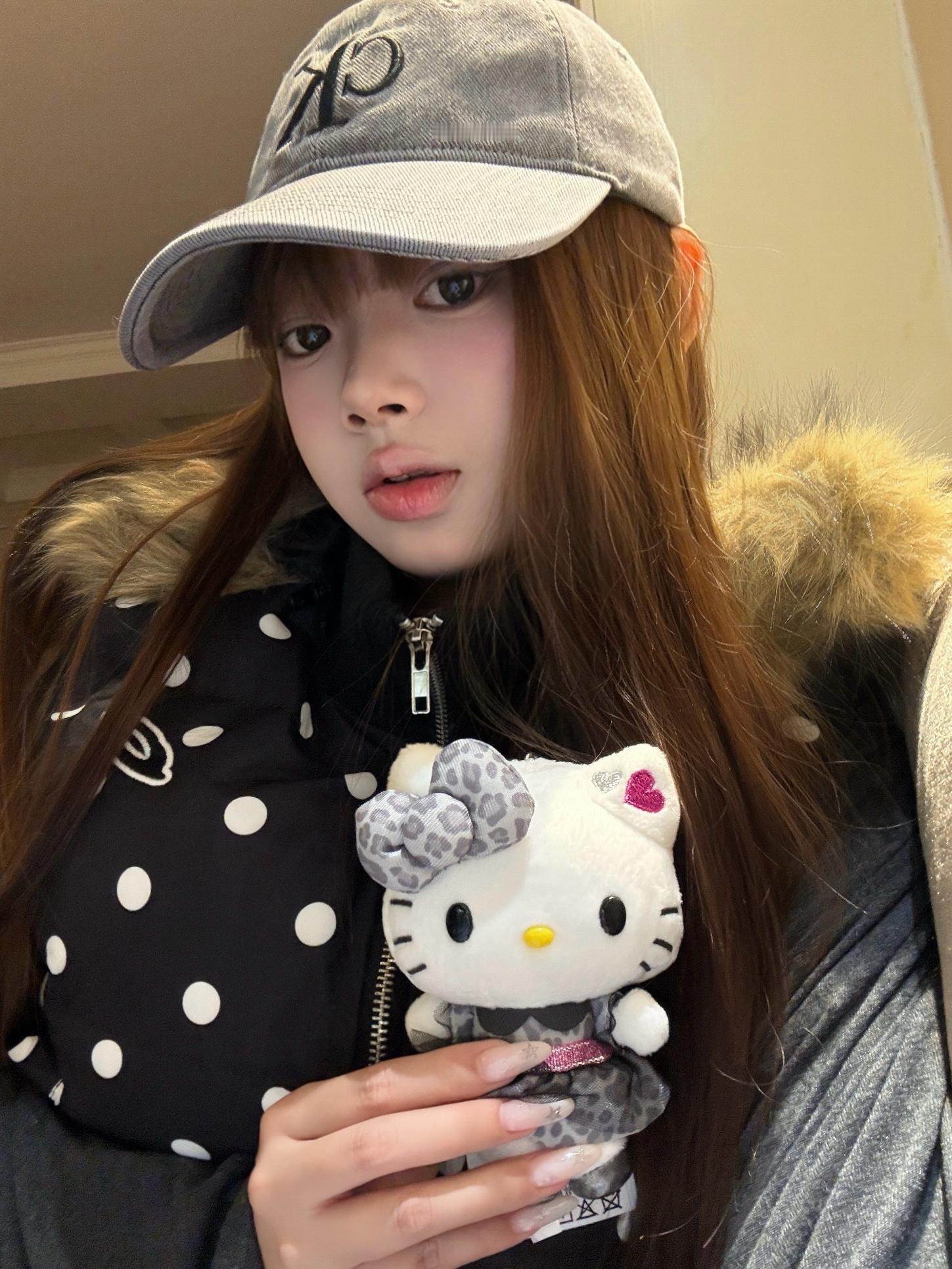 波點沉迷中*･゜ﾟ･* •* 