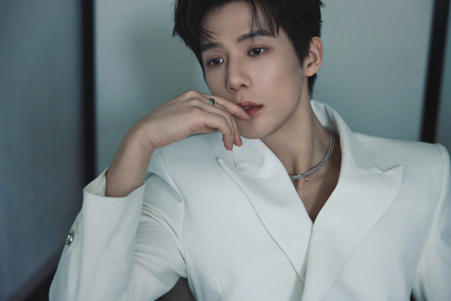 王安宇 今天是品牌合伙人，也是清俊的白马王子。🤍☕️ 