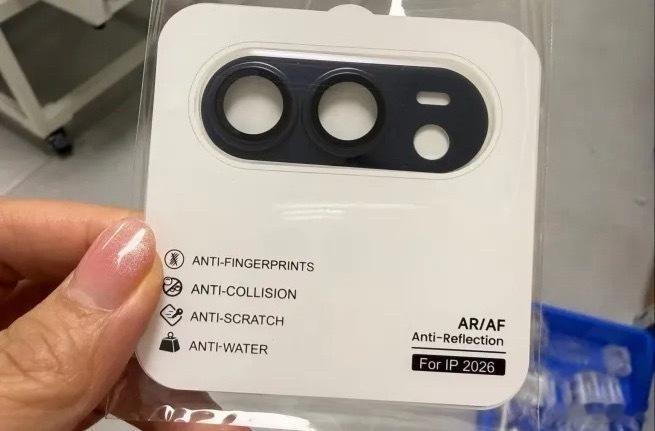 折叠屏iPhone配色苹果的折叠屏只有深蓝和银色两个配色，我大胆猜测一下，首发一
