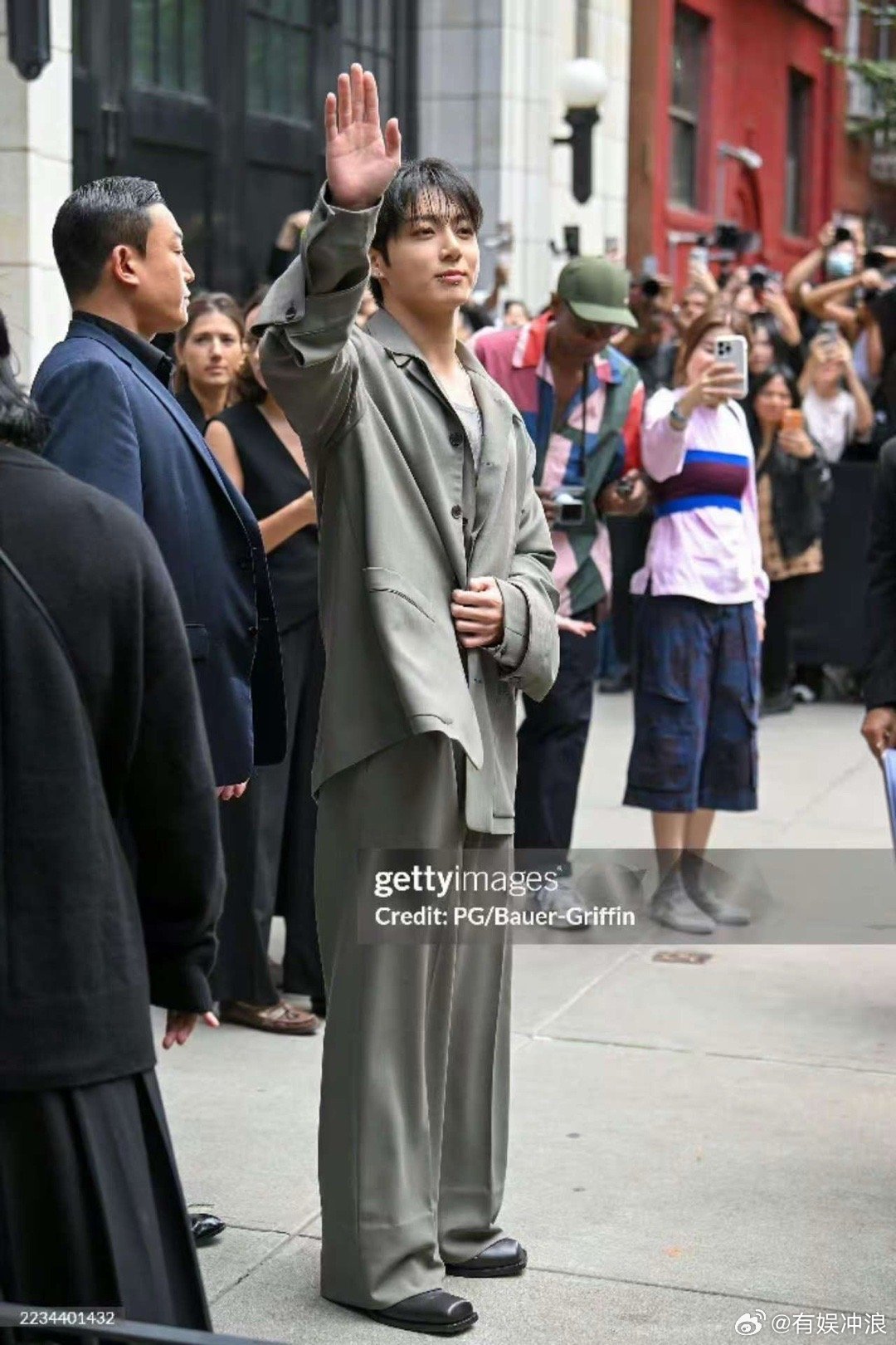 田柾国纽约时装周生图田柾国纽约时装周G社生图田柾国纽约时装周生图，状态咋样，[赞