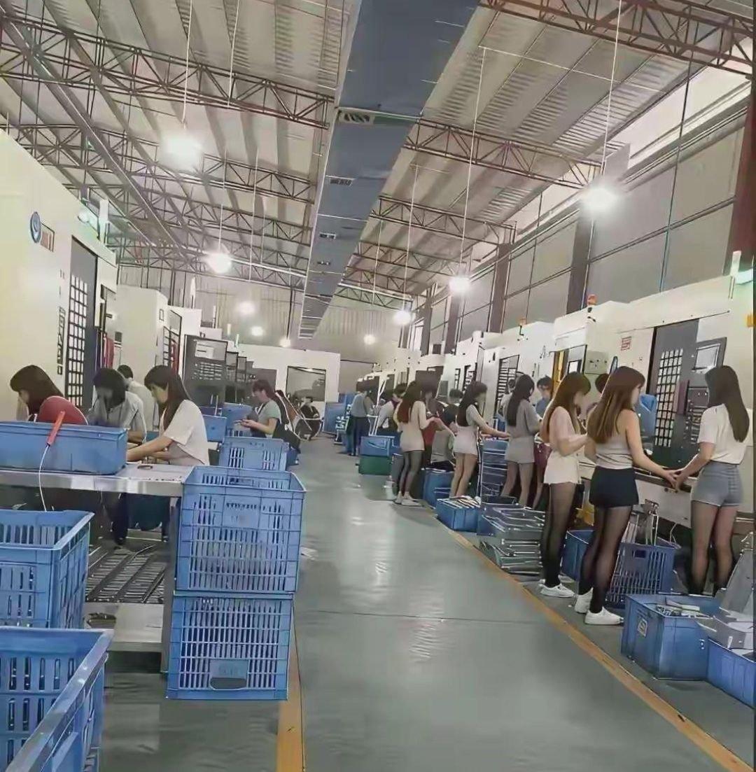 我想去这个工厂上班，
工资多少无所谓，
只要在加工车间发挥自己的技能就行，
不浪