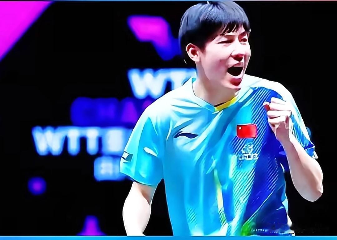 温瑞博一战成名！
WTT重庆冠军赛男单半决赛，温瑞博鏖战六局，4-2战胜张本智和